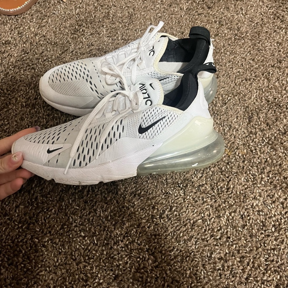 Nike Air 270’s